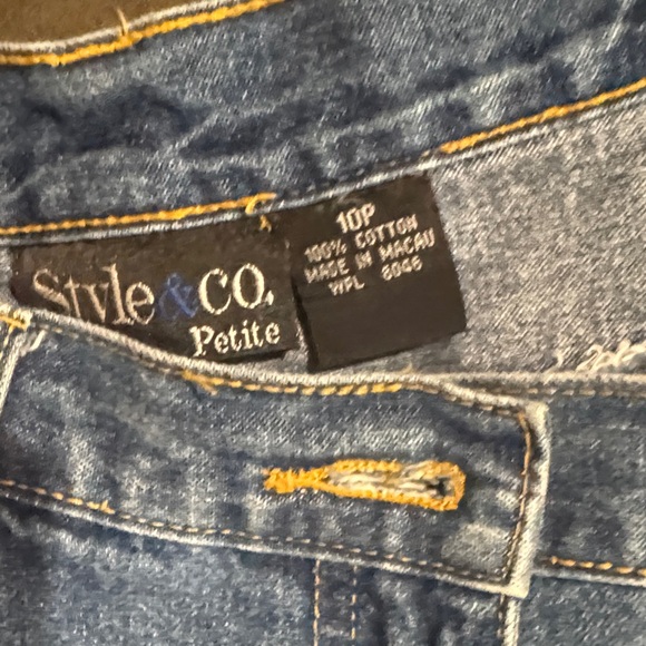 Style & Co. Denim Jeans with Colorful Floral Design - Picture 6 of 6